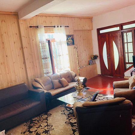 La Rose Guest House Nuwara Eliya Exterior photo
